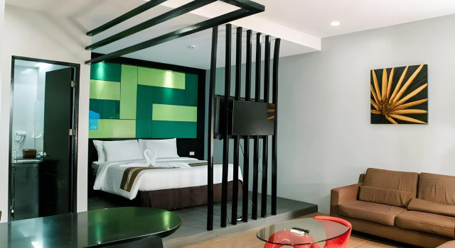 Sun City Suites