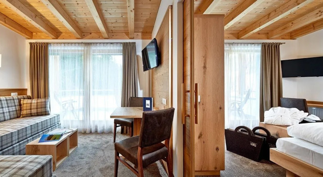Hotel Costes, Забронировать Отель Отели и гостиницы Корвара-ин-Бадия, рядом с Кресельный подъёмник Пралонгия 1 (нижняя станция), Отель