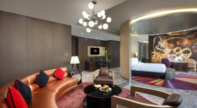 Люкс с видом на город Отель Hard Rock Hotel Shenzhen