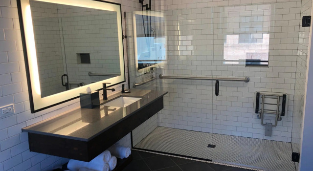Четырёхместный номер Standard Hotel Indigo Spokane Downtown by IHG