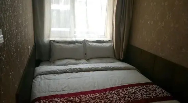 Полулюкс Shilou Qiansheng Business Hotel