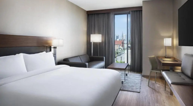 Номер Standard с видом на город AC Hotel Louisville Downtown