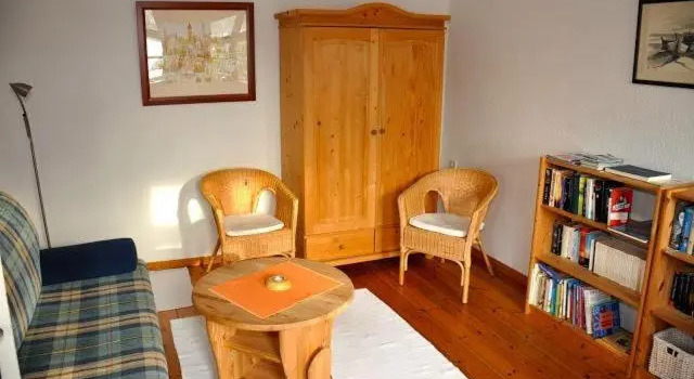 Ferienwohnung Sierke, Забронировать Отель Отели Вик-на-Дарсе с парковкой, Парковка