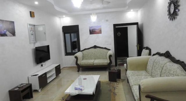 Апартаменты с 2 комнатами Amro Petra Apartment