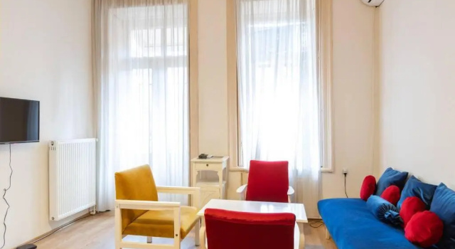 Апартаменты Cozy 2 Bedroom Apartment In The Center of Tbilisi
