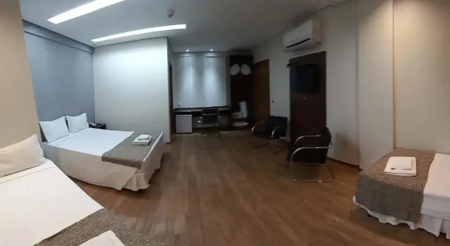 Четырёхместный номер Standard Hotel Mohave