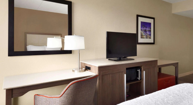 Четырёхместный номер Standard Hampton Inn Denville-Rockaway-Parsippany
