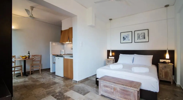 Студия Deluxe с балконом Polydoros Hotel Apartments