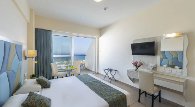 Tofinis Hotel