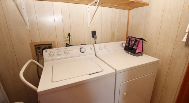Mom's Place - 2 Br Home, Забронировать Дом для отпуска Коттеджи Outer Banks, Коттедж