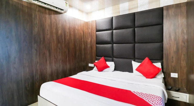 Номер Deluxe OYO 16708 Sada Shiv Guest House