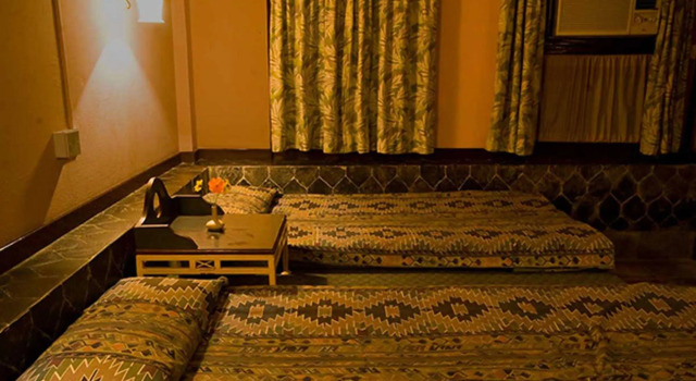 Riverside Springs Resort, Забронировать Курортный отель Курортные отели провинции Гандаки-Прадеш, Курортный отель