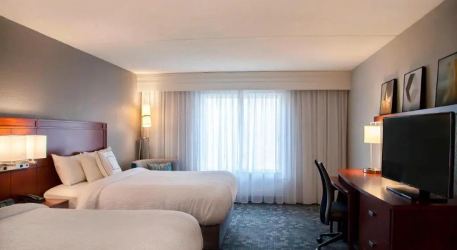 Четырёхместный номер Standard Courtyard Rochester East / Penfield