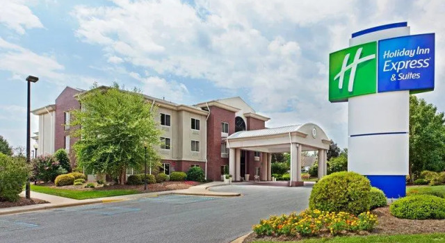 Четырёхместный люкс Deluxe Comfort Inn & Suites Brevard North