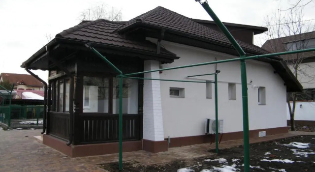 Коттедж Iarca Cottage