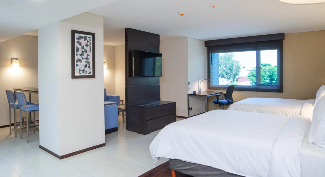 Четырёхместный люкс Holiday Inn Express - Mexico Basilica by IHG