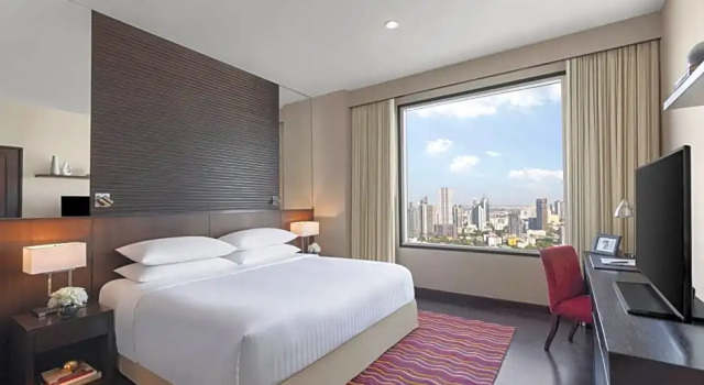 Люкс Connecting с 2 комнатами с видом на город Marriott Executive Apartments Sukhumvit Park, Bangkok