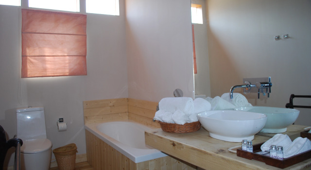 Люкс Sukoon Houseboat Kashmir
