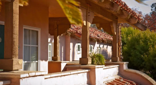 Harris Ranch Resort, Rezerwuj Ośrodek wypoczynkowy Coalinga Kalifornia