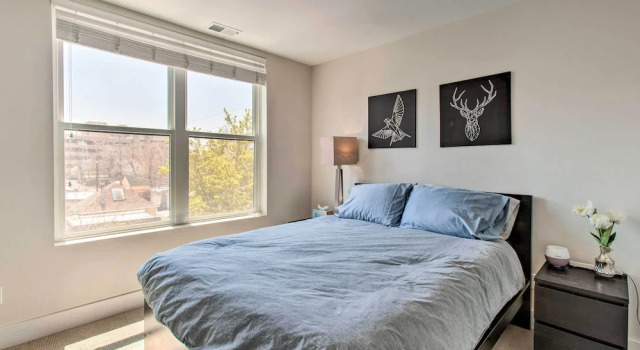 Rooftop Deck & City Views: Denver Abode!, Забронировать Апартаменты/квартира Денвер Колорадо, рядом с Музей истории Колорадо