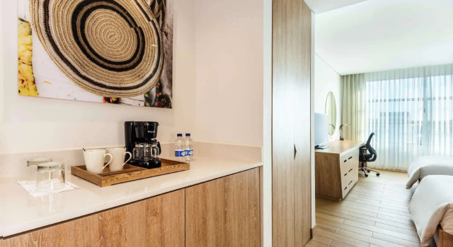Четырёхместный номер Standard Hilton Garden Inn Santa Marta