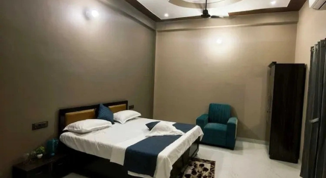 Номер Premium Aadvik Residency
