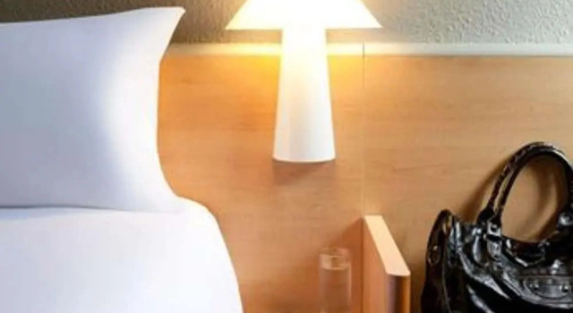 Номер Standard ibis Pau Lescar