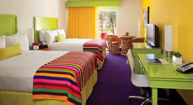 Четырёхместный номер Standard с видом на горы The Saguaro Palm Springs