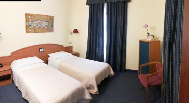 Standard- tredobbelt værelse Europalace Hotel