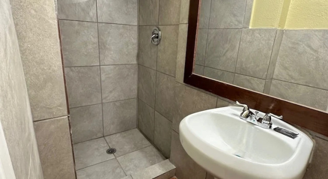 Comfort Kahden hengen huone kaupunkinäköala Royal Inn