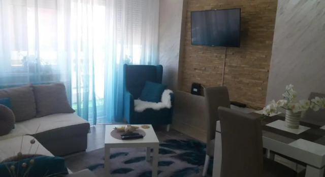 Апартаменты с 2 комнатами Apartman Akik 2