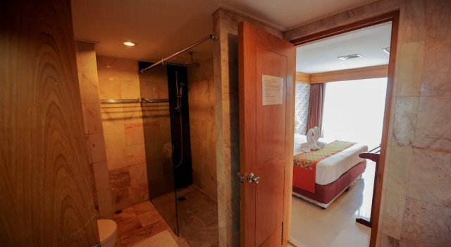 Люкс Presidential с 2 комнатами с балконом и с видом на море Haad Kaew Resort