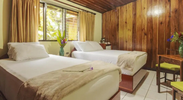 Трёхместный номер Standard Arenal Waterfall Lodge