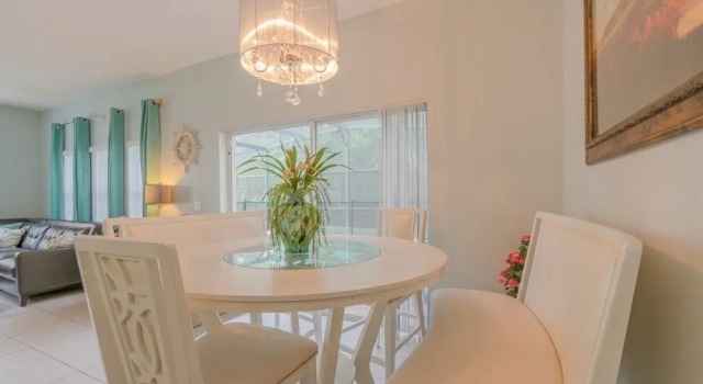 4749 Ormond Beach 4 Bedroom Home, Varaa Hotelli Hotellit Kissimmee pysäköinnillä, Pysäköinti