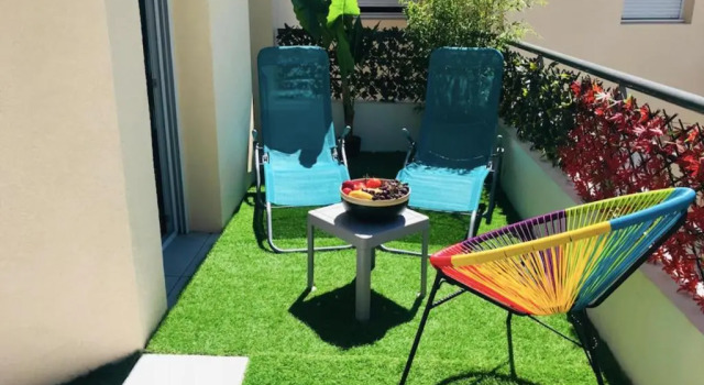 Large Flat 15 Minutes From The Beach, Забронировать Отель Отели Антиб с парковкой, рядом с Пляж Фор-Кар, Парковка