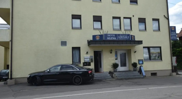 Апартаменты Hotel Alena