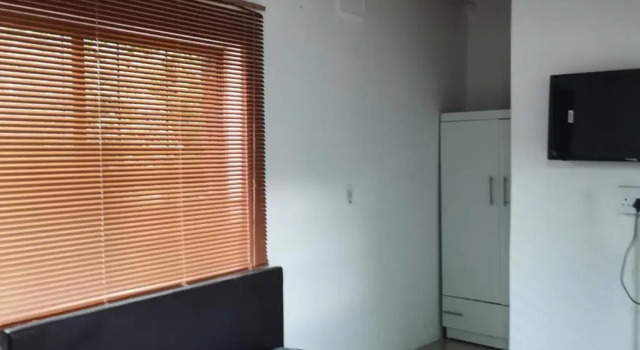 Inviting 1-Bed Cottage in Randburg