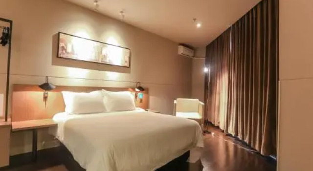 Jinjiang Inn Haikou Guomao Jinlong Road, Book Hotel Billige hoteller i Haikou