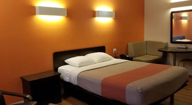 Двухместный номер Standard Joys Inn Innisfail, AB