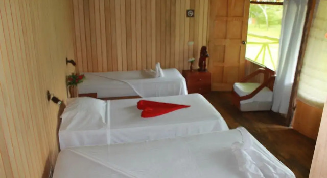 Tropical Adventures & Expeditions, Rezerwuj Hotel Iquitos 