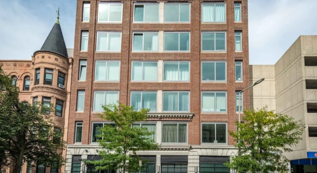 Elegant Suites in Westland Avenue, Забронировать Отель Отели Бостона 3 звезды, рядом с Huntington Theatre, 3*