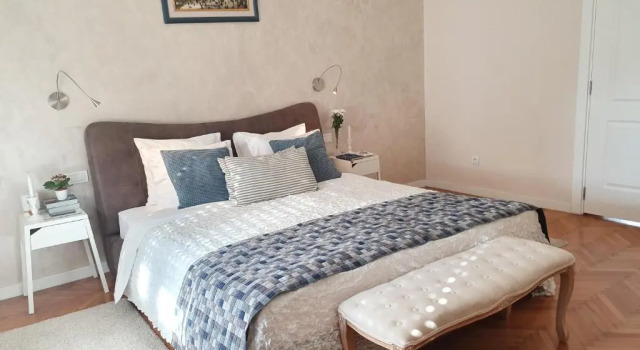 Апартаменты с 4 комнатами Urban Downtown Apartment
