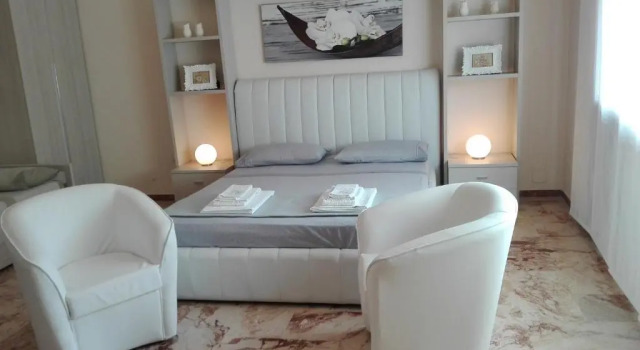 Люкс Villa Lazzari B&B Tra i due Mari