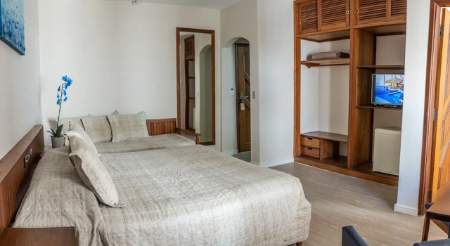 Семейный номер Standard с балконом Strand Hotel