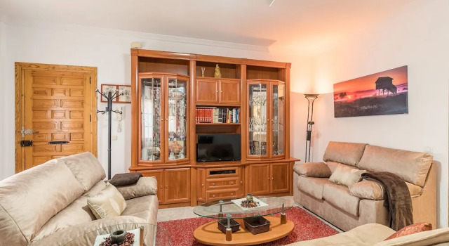 APARTAMENTOS TURISTICOS TURISToledo, Забронировать Отель Отели Толедо 3 звезды, рядом с Железнодорожный вокзал Толедо, 3*