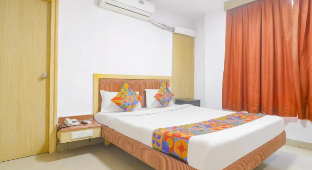 Ssv Grand FabHotel, Rezerwuj Hotel Gachibowli 