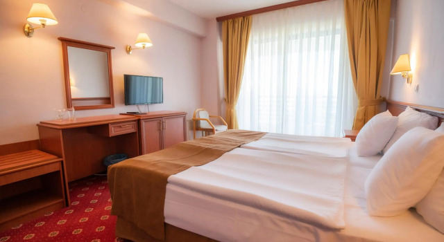 Hotel Bellevue, Book Hotel Hoteller i Konjsko med pool, Swimmingpool