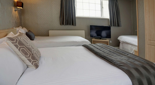 Четырёхместный номер Standard Best Western New Kent Hotel