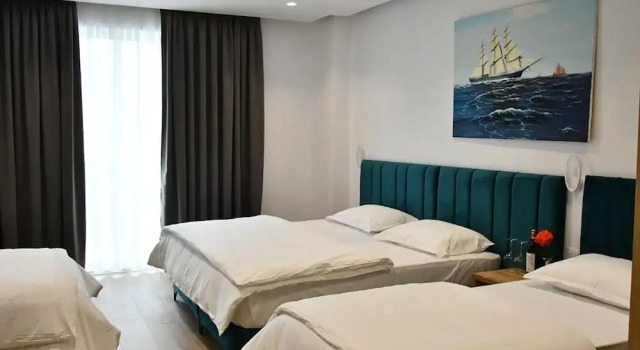 Четырёхместный номер Standard с видом на море Elite Hotel