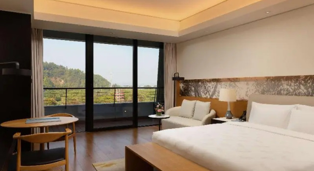 Номер Executive с балконом и с видом на сад LN Garden Hotel Nansha Guangzhou